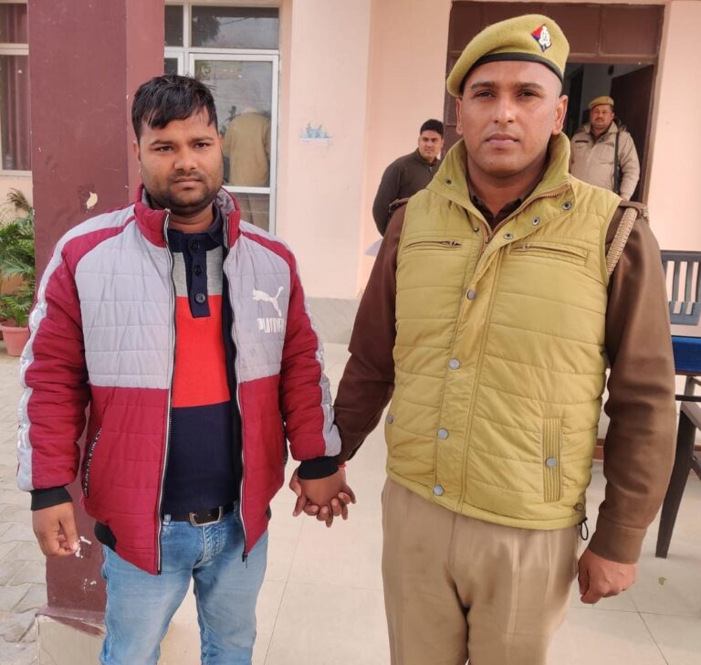 मारपीट करने वाला अभियुक्त गिरफ्तार; घटना में प्रयुक्त फावड़ा बरामद