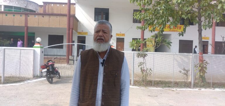एस डी एम लालगंज के पेश्कार ने स्टे आर्डर हटाने के लिए मांगे  पांच लाख रुपए रिश्वत,,, अबू साद