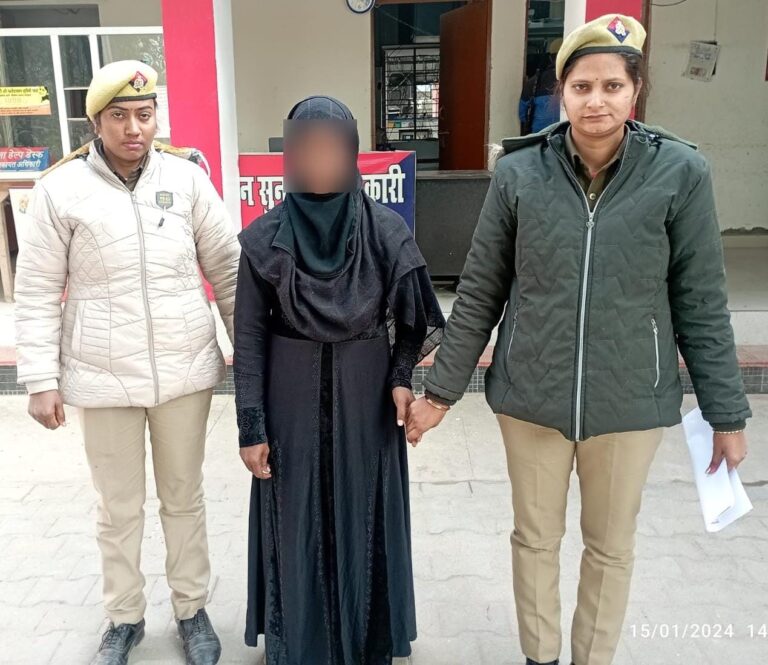 गैंगेस्टर एक्ट में वांछित एक अभियुक्ता गिरफ्तार