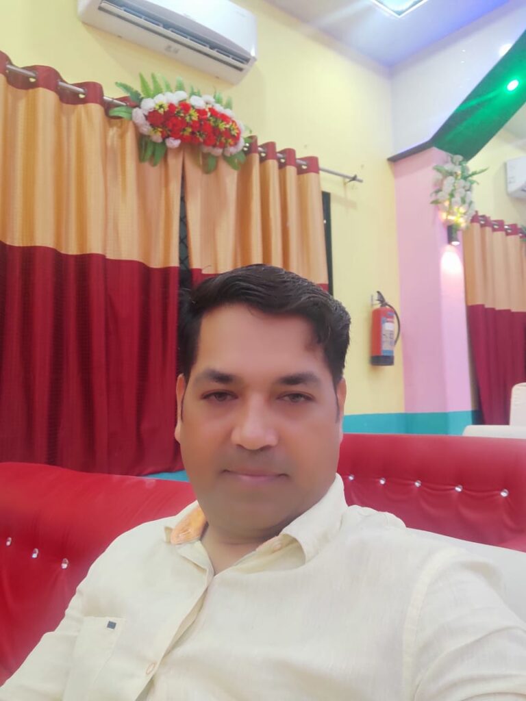फातिमा डेंटल केयर पर लड़कियों के दांत का होगा फ़्री इलाज