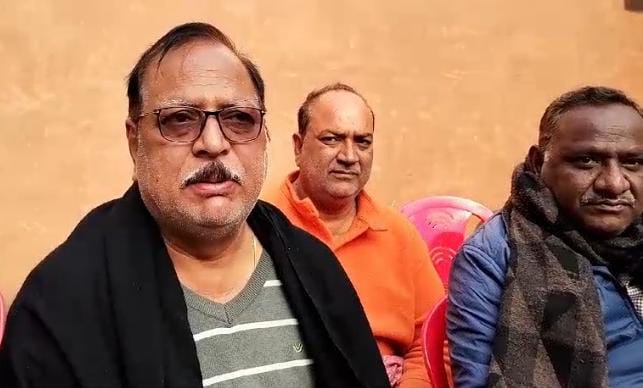 आदर्श नगर पंचायत मनियर के पूर्व अध्यापक सुरेन्द्र सिंह उम्र 93 वर्ष की दिल की दौरा पड़ने से हुई मौत