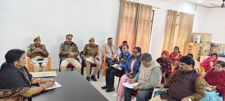 *माननीय सदस्य,उ0प्र0 राज्य महिला आयोग ने की महिला जनसुनवाई*,