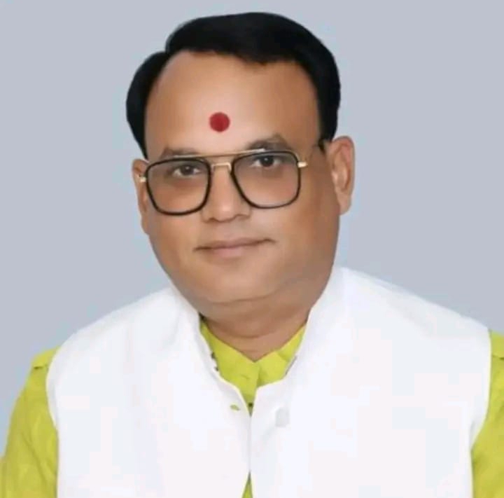 किसी एक का नहीं.. प्रत्येक व्यक्ति के लिए सनातन -रौशन