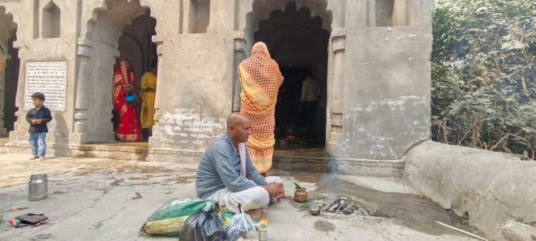 महा शिवरात्रि के पवन अवसर पर वफ्फ मंदिर श्री ठाकुर जी पंचदेव मंदिर में धार्मिक अनुष्ठान एवं मेले का आयोजन