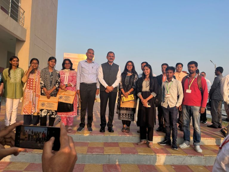 महाराजा सुहेलदेव विश्वविद्यालय में राजनीति विज्ञान विभाग के तत्वाधान में राष्ट्रीय सेमिनार का हुआ आयोजन।