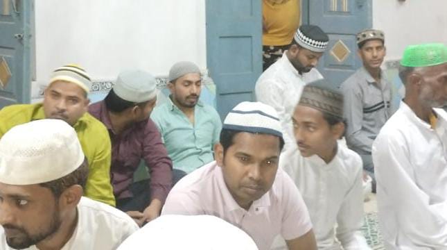 जिसने कुरान का एक हर्फ़ पढ़ा उसकी हर-हर्फ के बदले एक ने नेकी और इस माह में एक नेकी के बदले 70 नेकिया