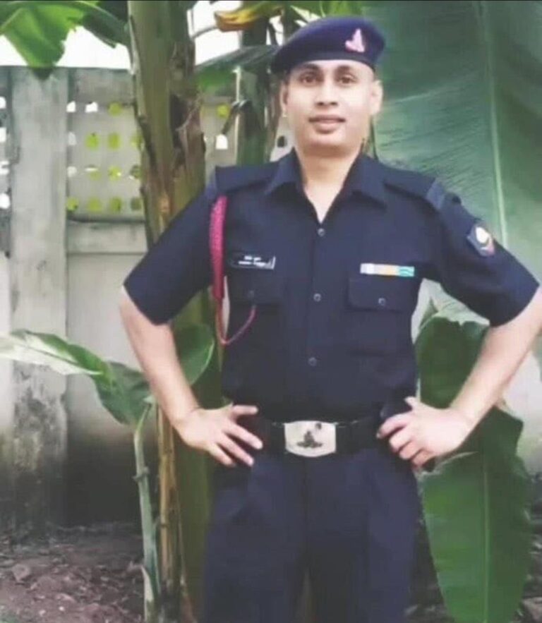 भारतीय सेना के 5 फील्ड रेजिमेंट के लांस नायक दिनेश कुमार 7 मई, 2025 को नियंत्रण रेखा पर पाकिस्तानी सेना की गोलाबारी के कारण शहीद हो गए