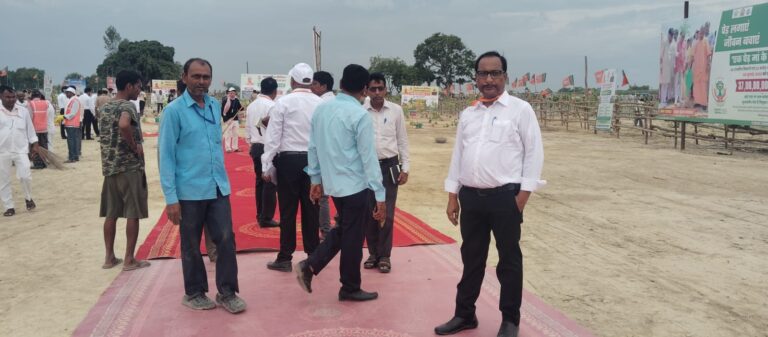 आज दिनांक 9 जुलाई 2025 को मुख्यमंत्री जी के कर कमलो से  महावृक्षारोपण अभियान मां के नाम