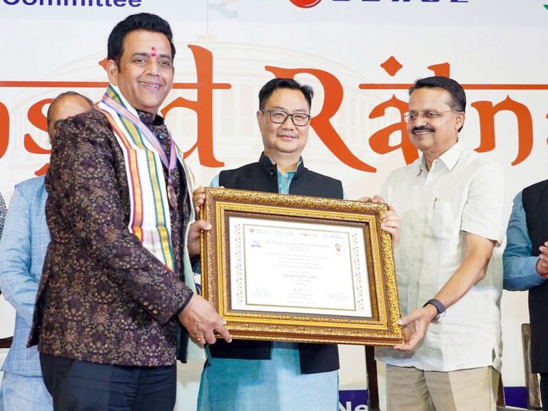 उत्कृष्ट संसदीय प्रदर्शन के लिए राष्ट्रीय स्तर पर सम्मान, गोरखपुर से संसद तक की बुलंद आवाज़ बनी प्रेरणा