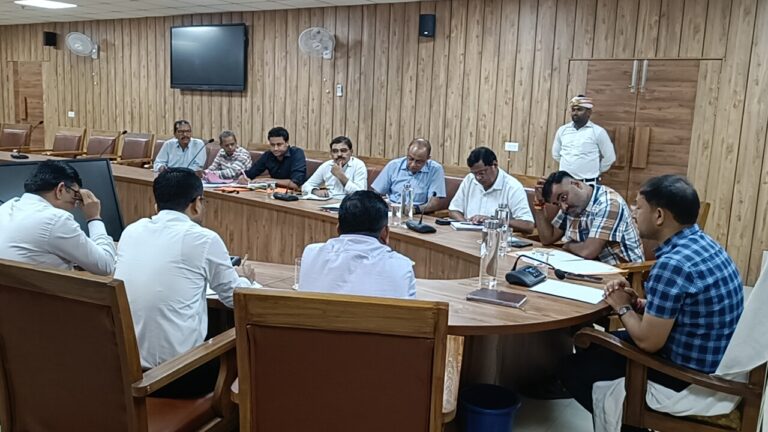 जलकल बिल्डिंग, गोलघर की भूमि रीवेन्यू रिकार्ड में नगर निगम गोरखपुर का नाम दर्ज किया_ नगर आयुक्त
