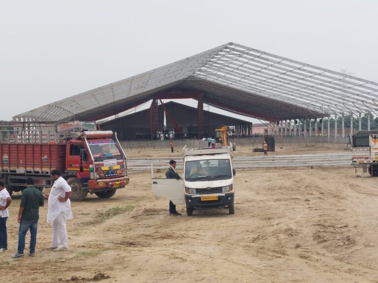 प्रधानमंत्री के जनसभा को लेकर,तैयारियां तेज, जर्मनपंडाल और हेलीपैड निर्माण कार्य में दिन रात लगे है कामगार