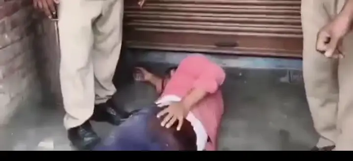 यूपी में खुलेआम उड़ाई जा रही कानून की धज्जियाँ….. योगी जी की पकड़ कानून व्यवस्था पर छूटती जा रही है इसका जीता जागता उदहारण प्रतापगढ़ की ये वारदात है.