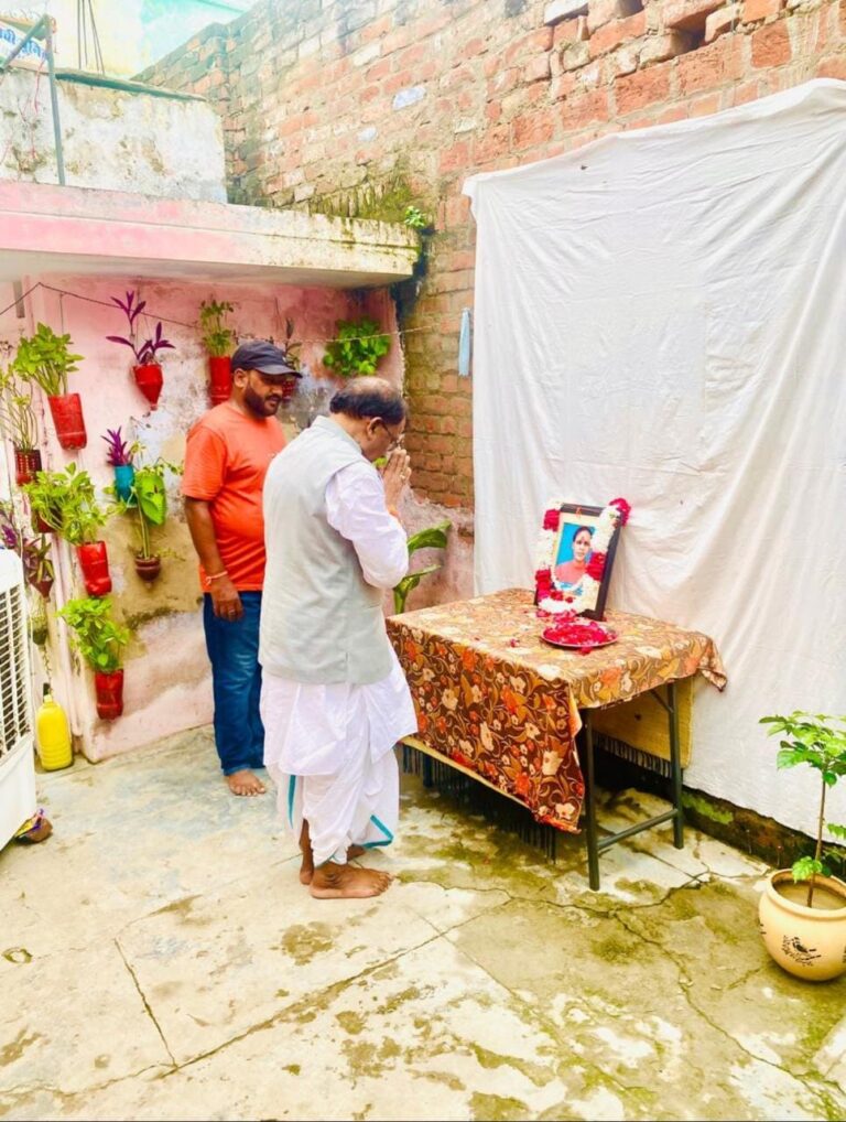 शोक संवेदना प्रकट करने पहुंचे असम के राज्यपाल