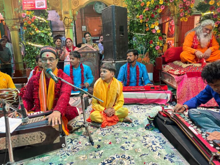 श्रावण मास में काशी अनुपूर्णेश्वरी का हुआ हरियाली श्रृंगार*