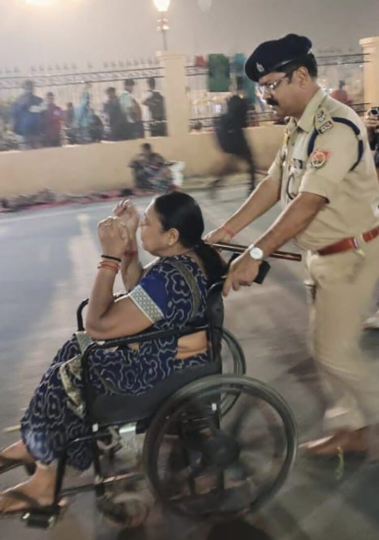 अयोध्या में इस भावना वाले अधिकारियों की तैनाती होनी चाहिए एक तस्वीर sp ग्रामीण बलवंत चौधरी की