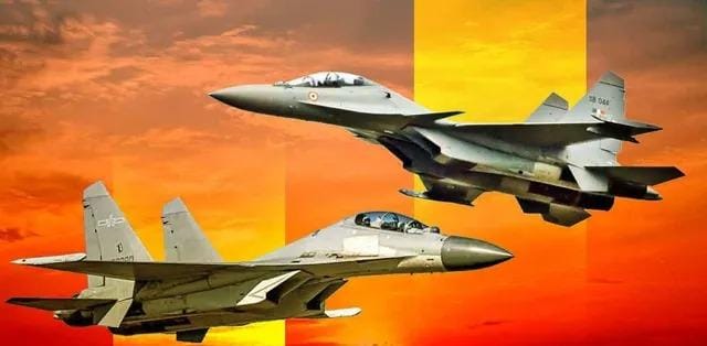 एक ही नस्ल, लेकिन अलग रूप: भारत का Su-30MKI और चीन का J-16 लड़ाकू विमान, कौन किस पर भारी?